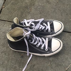 black converse hi-tops women’s 7